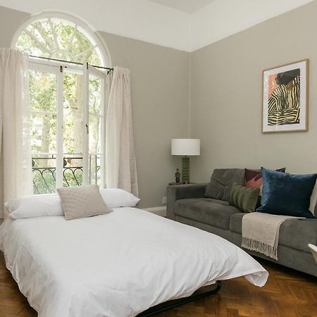 Chic 1 Bedroom Apartment In Bloomsbury, Sleeps 4 Лондон Екстериор снимка