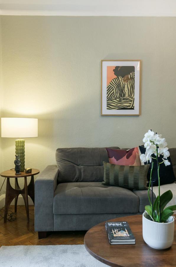 Chic 1 Bedroom Apartment In Bloomsbury, Sleeps 4 Лондон Екстериор снимка