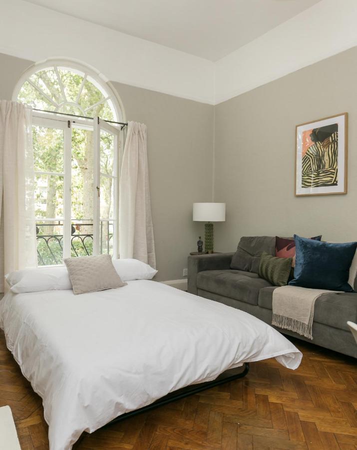 Chic 1 Bedroom Apartment In Bloomsbury, Sleeps 4 Лондон Екстериор снимка